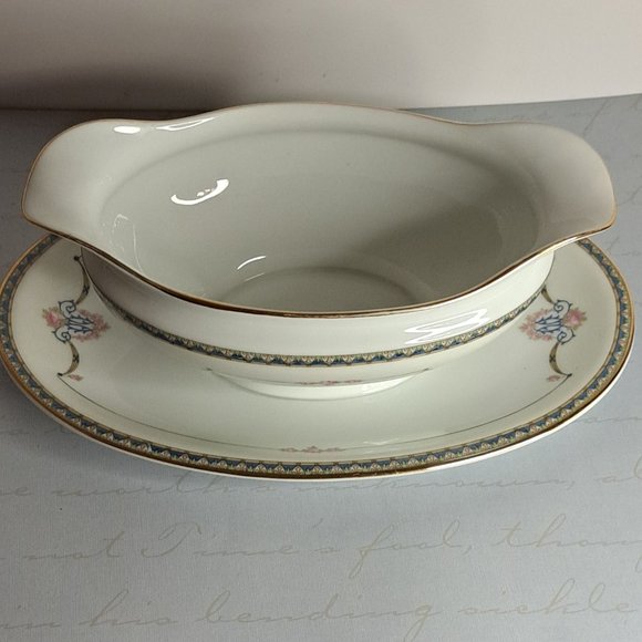 Noritake Laureate Gravy  Boat with Attached Underplate - Picture 11 of 11